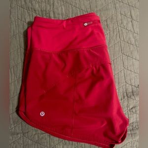 Lululemon Speed Up High Rise lined shorts 4"